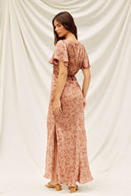 Load image into Gallery viewer, La Reina Floral Sheen Maxi Dress