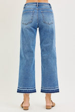 Load image into Gallery viewer, Lazy Day Slouchy Crop Boyfriend Jeans