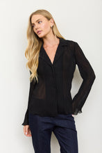 Load image into Gallery viewer, Essential Elegance Button Down Top