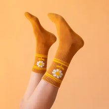 Load image into Gallery viewer, Retro Flower Ribbed Crew Socks