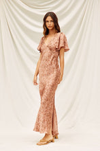 Load image into Gallery viewer, La Reina Floral Sheen Maxi Dress