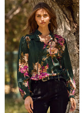 Load image into Gallery viewer, Classic Romance Floral Blouse
