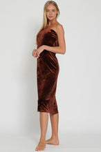 Load image into Gallery viewer, Mesmerizing Velvet Midi Dress
