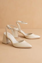 Load image into Gallery viewer, Princess White Pointed Toe Heel
