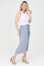 Load image into Gallery viewer, Shoreline Stroll Crop Pants
