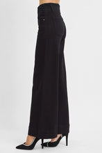 Load image into Gallery viewer, Elevate HR Wide Leg Jeans
