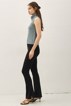 Load image into Gallery viewer, Cable Comfort Sweater Vest
