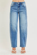 Load image into Gallery viewer, Emery HR Barrel Embroidered Jeans
