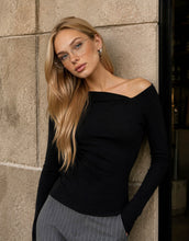 Load image into Gallery viewer, Hannah Asymmetrical LS Top
