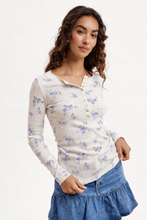 Load image into Gallery viewer, Wildflower Floral Henley Top
