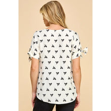 Load image into Gallery viewer, Close To Me Bow Print Top
