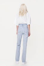 Load image into Gallery viewer, Sea Of Love Vintage Straight Jeans

